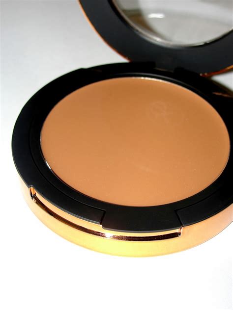 chanel universal bronzer dupe|chanel soleil tan bronze reviews.